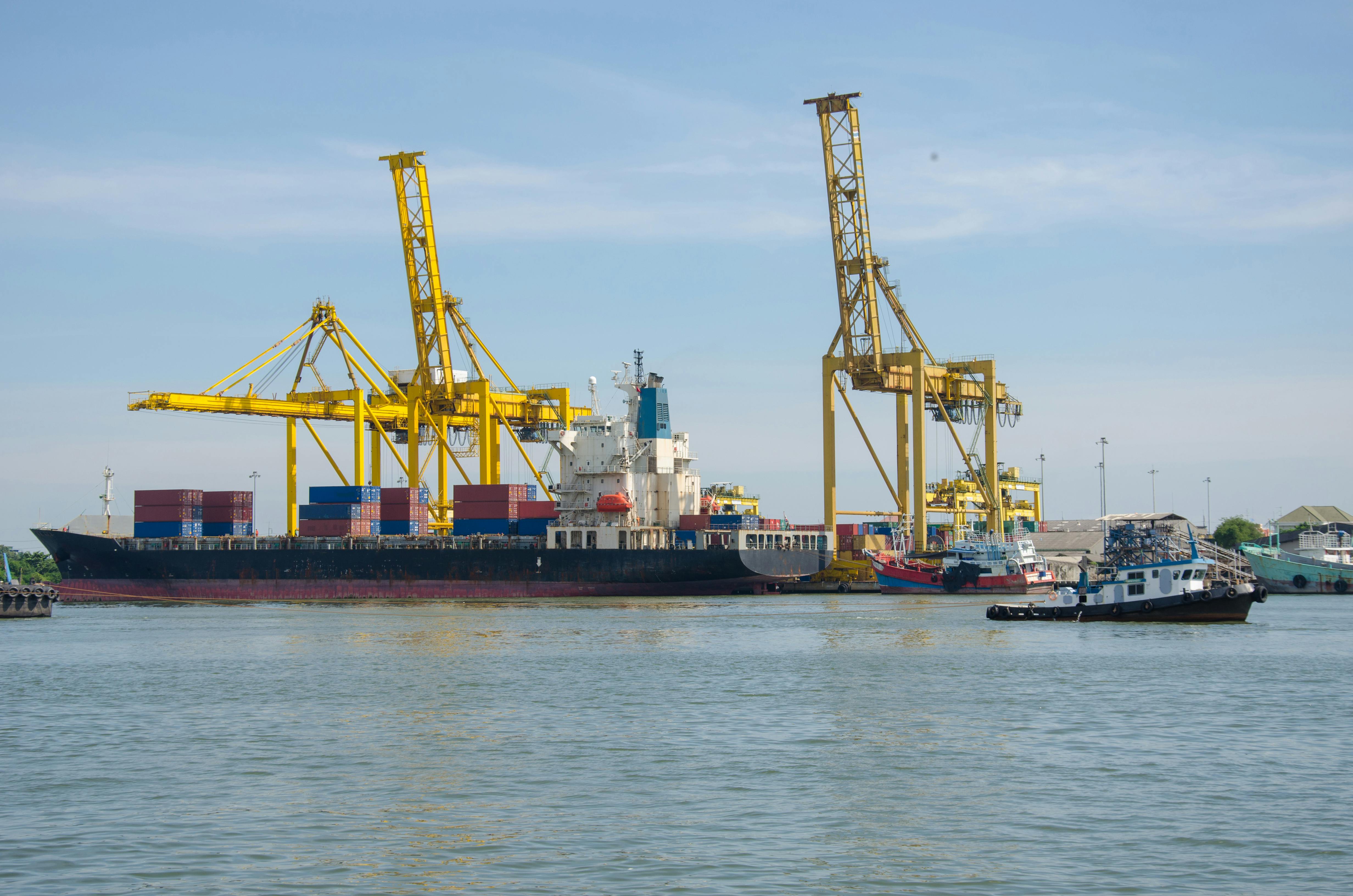Trasporto Marittimo con Tracciamento GPS